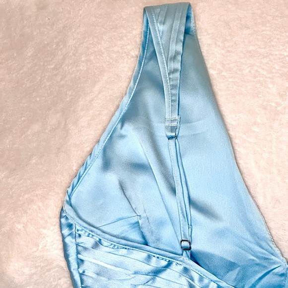 Abercrombie & Fitch Blue Satin Pleated Maxi Dress - Picture 6 of 10